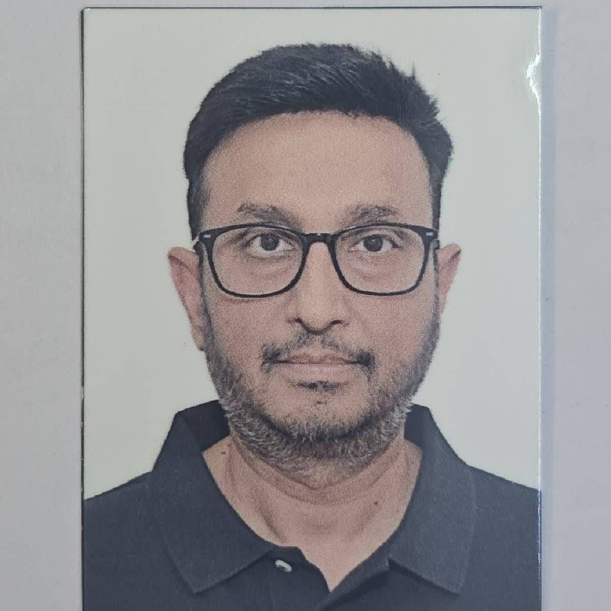 Mr. Vivek Shrishrimal -Director